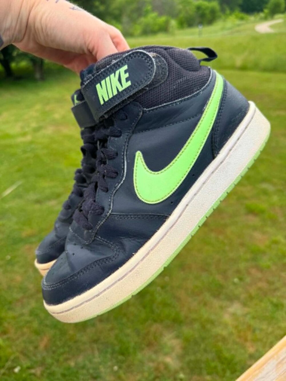 Nike Court Borough Mid 2 Black Green Y2K Streetwear Skater sz 5Y 3436